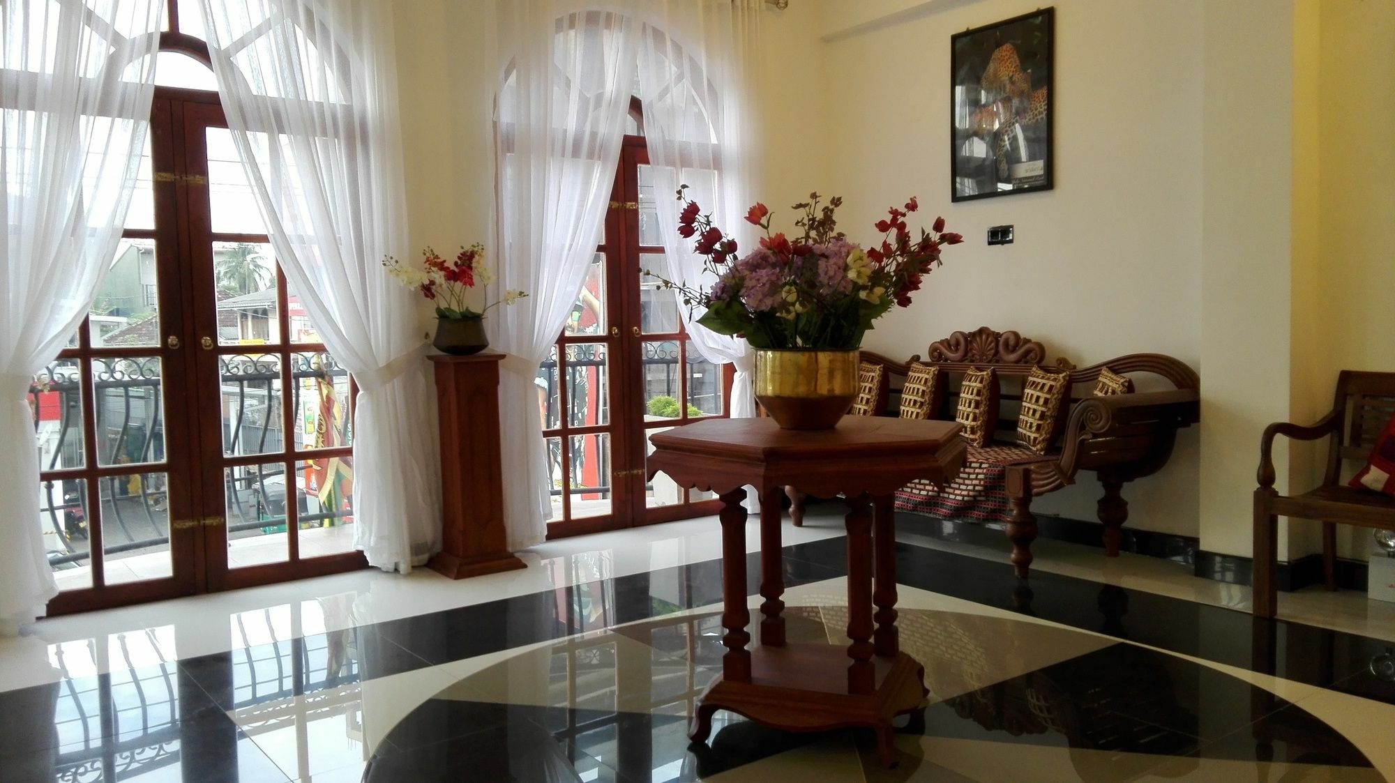 Отель Richmond House Colombo Нугегода Экстерьер фото
