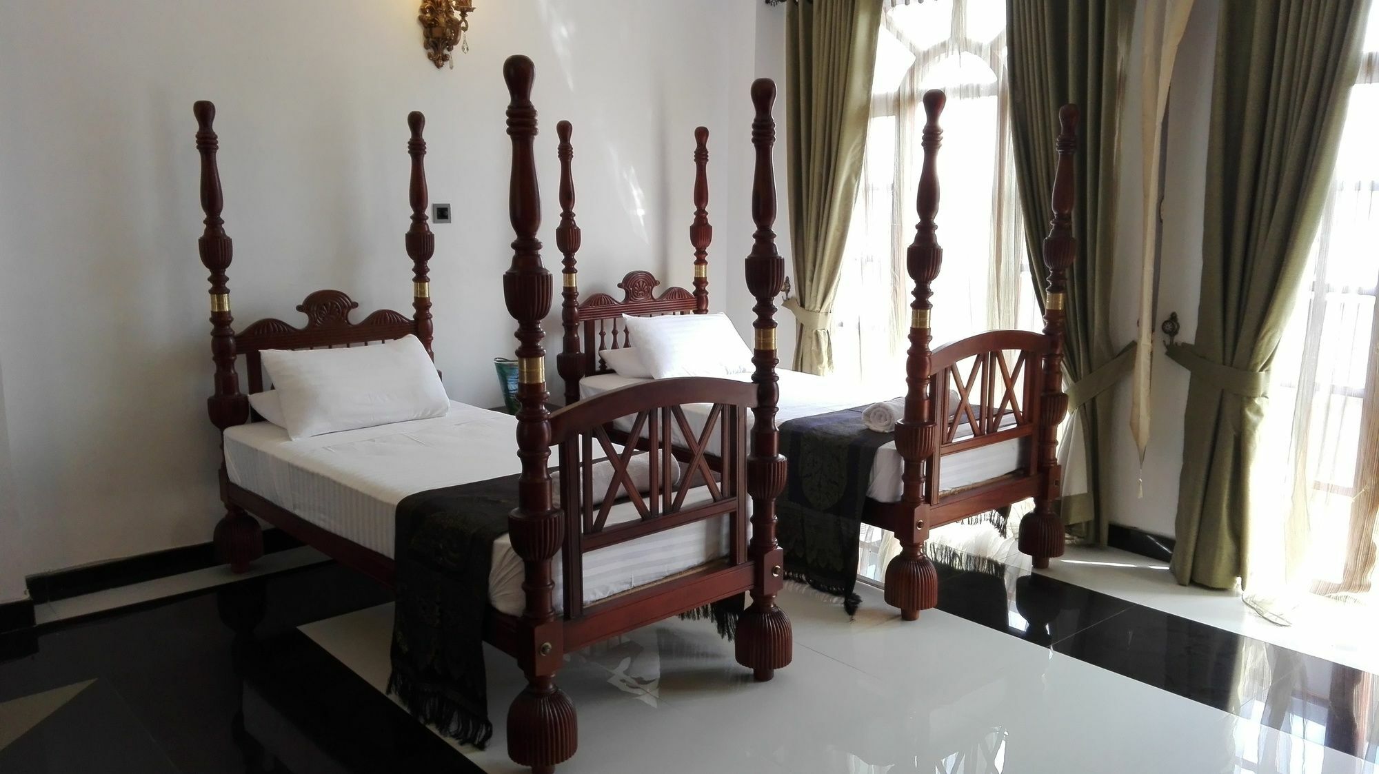 Отель Richmond House Colombo Нугегода Экстерьер фото